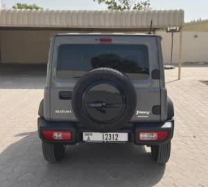 přihlášené auto z dubaje